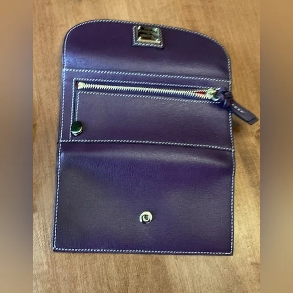 Dooney & Bourke Saffiano Purple Wallet - Like New - Picture 4 of 6